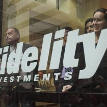 Activos bajo gestión de Fidelity en Chile se desploman a poco más de un año de asumir control de la distribución de sus fondos en el mercado local