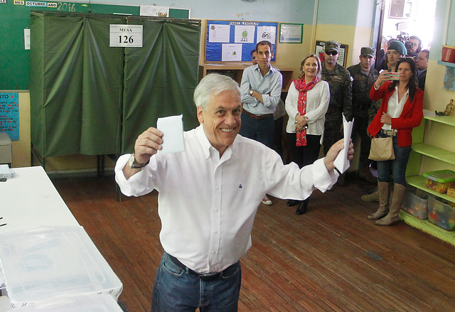 Encuesta CERC-Mori: Piñera se consolida como carta presidencial, le siguen Guillier y Lagos Encuesta CERC-Mori: Piñera se consolida como carta presidencial, le siguen Guillier y Lagos