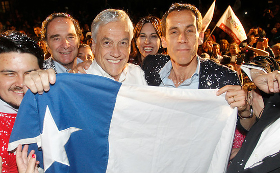 Alessandri cree que Santiago es Vitacura: quiere acabar con venta de comida callejera de inmigrantes y productos piratas Alessandri cree que Santiago es Vitacura: quiere acabar con venta de comida callejera de inmigrantes y productos piratas