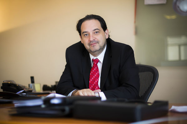 Andrés Rebolledo, el economista que viene a reemplazar al ministro más exitoso del gobierno de Bachelet Andrés Rebolledo, el economista que viene a reemplazar al ministro más exitoso del gobierno de Bachelet