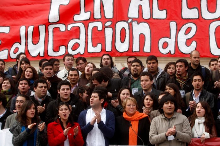 El libro que analiza la universidad en disputa en el modelo neoliberal El libro que analiza la universidad en disputa en el modelo neoliberal