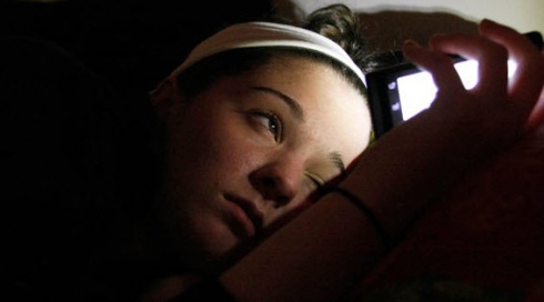 ¿Afecta el smartphone el sueño si lo tenemos en el dormitorio? ¿Afecta el smartphone el sueño si lo tenemos en el dormitorio?