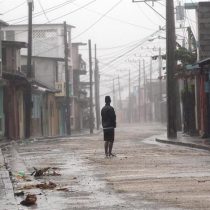 La paciencia, el mejor recurso del cubano para capear el temporal de Matthew