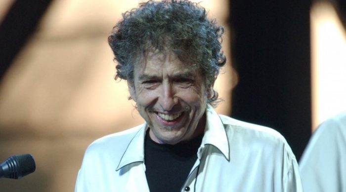 La Academia sueca no ha podido comunicarle el Nobel a Dylan: No contesta La Academia sueca no ha podido comunicarle el Nobel a Dylan: No contesta