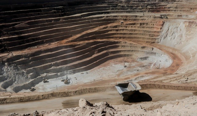 Cambios políticos en Chile y Sudáfrica tienen a gigantes mineros celebrando Cambios políticos en Chile y Sudáfrica tienen a gigantes mineros celebrando