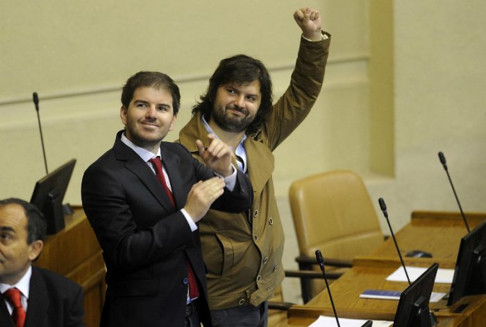 Navarro sacude el avispero presidencial: presenta moción para que Jackson y Boric puedan ser candidatos Navarro sacude el avispero presidencial: presenta moción para que Jackson y Boric puedan ser candidatos