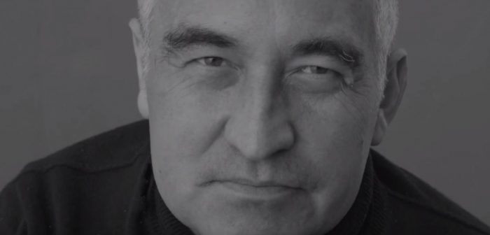 Pese a deteriorado estado físico, Jorge González reaparece en concierto íntimo Pese a deteriorado estado físico, Jorge González reaparece en concierto íntimo