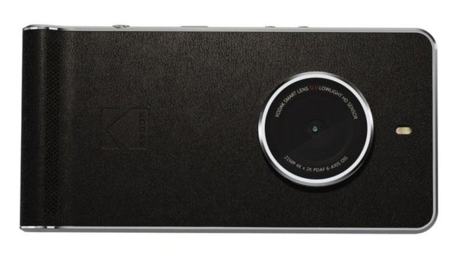 Cómo Kodak está tratando de reinventarse con su nueva “cámara-teléfono” Cómo Kodak está tratando de reinventarse con su nueva “cámara-teléfono”