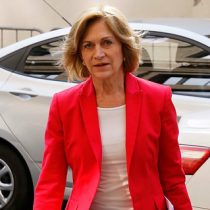 Denuncian ante Fiscalía a funcionarios del gabinete de Evelyn Matthei por asociación ilícita y fraude al Fisco