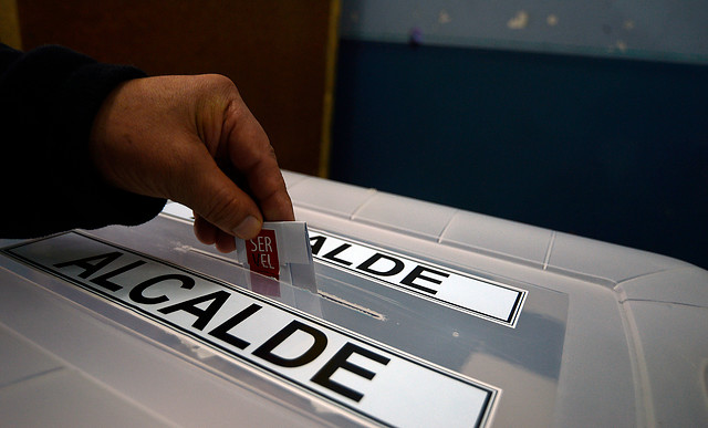 Medidas desesperadas: ingresan proyecto que rebaja a 16 la edad para votar Medidas desesperadas: ingresan proyecto que rebaja a 16 la edad para votar
