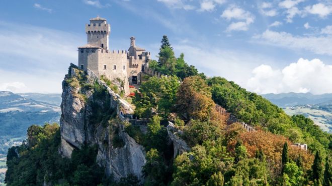 San Marino, la única república del mundo que tiene dos jefes de Estado San Marino, la única república del mundo que tiene dos jefes de Estado