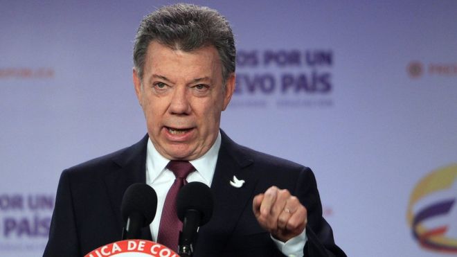 Santos pone fecha límite al cese al fuego y FARC pregunta si después sigue la guerra Santos pone fecha límite al cese al fuego y FARC pregunta si después sigue la guerra