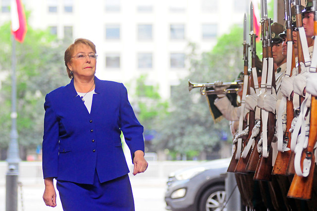 Bachelet encabeza consejo de gabinete marcado por crisis en la Nueva Mayoría Bachelet encabeza consejo de gabinete marcado por crisis en la Nueva Mayoría