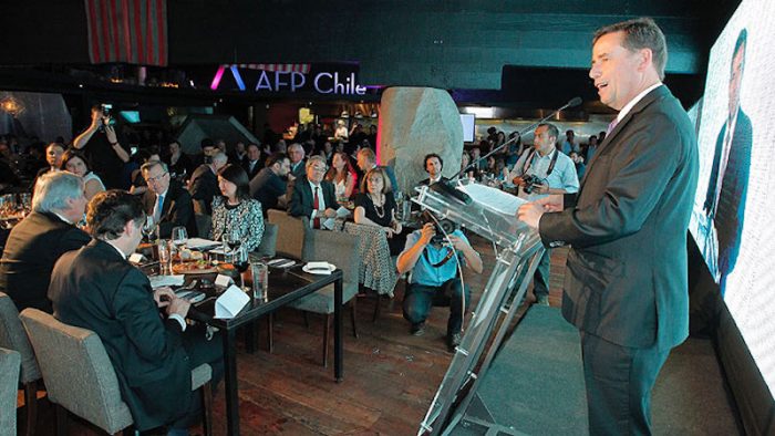 La ‘mestiza’ Cena VIP de las AFP: la derecha, la DC, un ex creativo bacheletista y un tácito mano a mano con el gobierno
