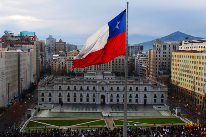 Financial Times advierte de populismo en Chile Financial Times advierte de populismo en Chile
