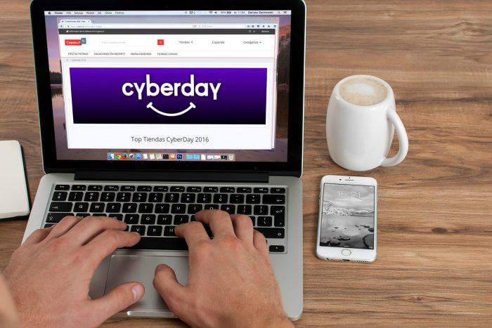 Compras en CyberDay superan los US$ 20 millones en sus primeras 12 horas Compras en CyberDay superan los US$ 20 millones en sus primeras 12 horas