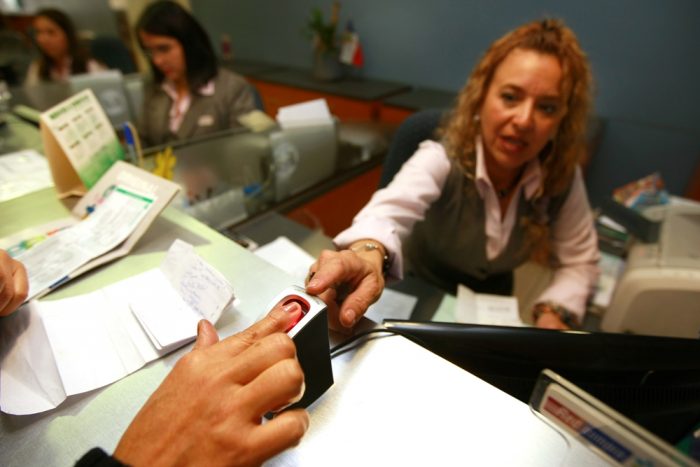 Gobierno anuncia eliminación de discriminación a la mujer por parte de las Isapres Gobierno anuncia eliminación de discriminación a la mujer por parte de las Isapres
