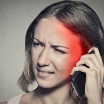 Cuán peligrosa es la radiación de los teléfonos móviles y cómo puedes protegerte