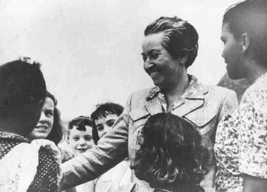 Gabriela Mistral: resistencia inmarcesible Gabriela Mistral: resistencia inmarcesible