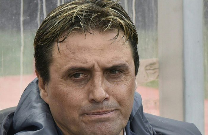Argentino Ángel Hoyos será el nuevo entrenador del Universidad de Chile Argentino Ángel Hoyos será el nuevo entrenador del Universidad de Chile