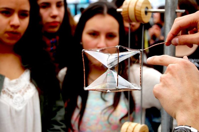 Festival de Matemáticas de Valparaíso revela los misterios de la geometría de la vida cotidiana Festival de Matemáticas de Valparaíso revela los misterios de la geometría de la vida cotidiana