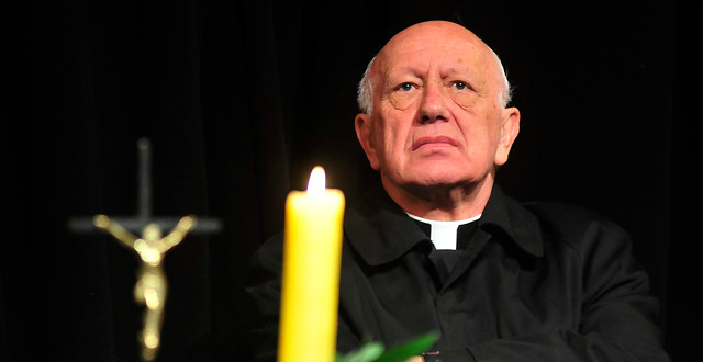 Ricardo Ezzati presenta su renuncia a Papa Francisco Ricardo Ezzati presenta su renuncia a Papa Francisco