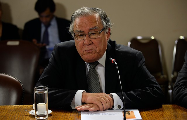 Ministro Campos pide disculpas públicas por declaraciones sobre Director de Gendarmería Ministro Campos pide disculpas públicas por declaraciones sobre Director de Gendarmería