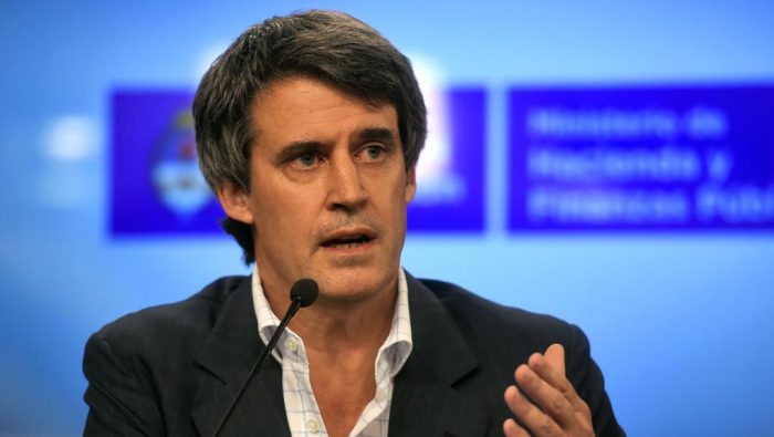 Argentina: ministro de Hacienda presenta su renuncia a ...