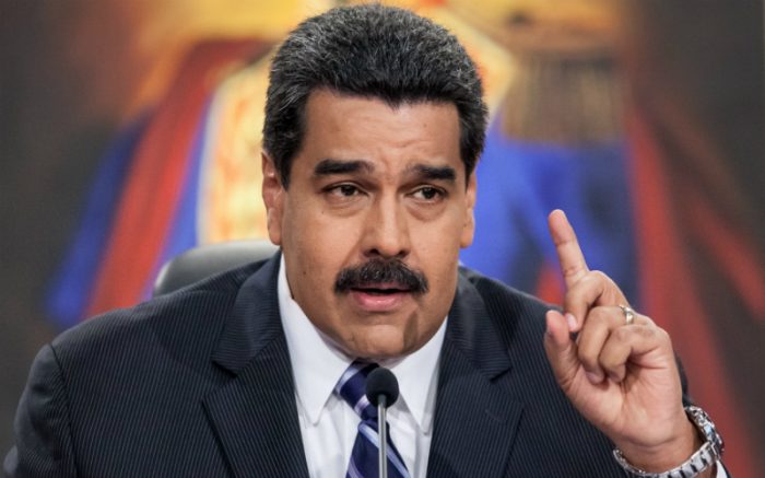 Maduro despliega sus fuerzas para dar advertencia a potenciales agresores