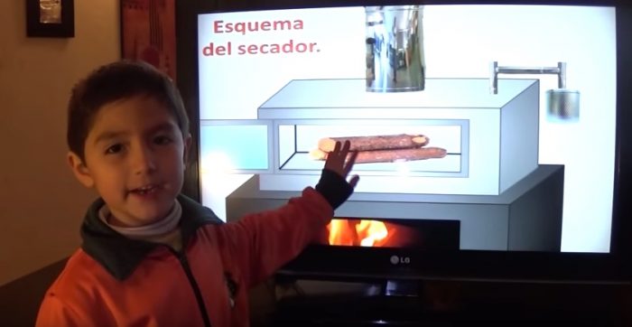Niño de 6 años de Traiguén gana Concurso Einstein y viaja a Israel a conocer los archivos del genio de la física Niño de 6 años de Traiguén gana Concurso Einstein y viaja a Israel a conocer los archivos del genio de la física