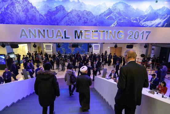 Banqueros en Davos prevén que Trump será bueno para Wall Street Banqueros en Davos prevén que Trump será bueno para Wall Street