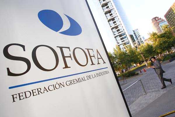 La Sofofa le toma el pulso al año con Felipe Larraín como invitado La Sofofa le toma el pulso al año con Felipe Larraín como invitado