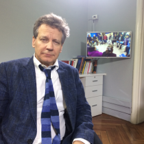 La Semana Política: Arturo Fontaine y la mirada de un liberal al dilema de la izquierda