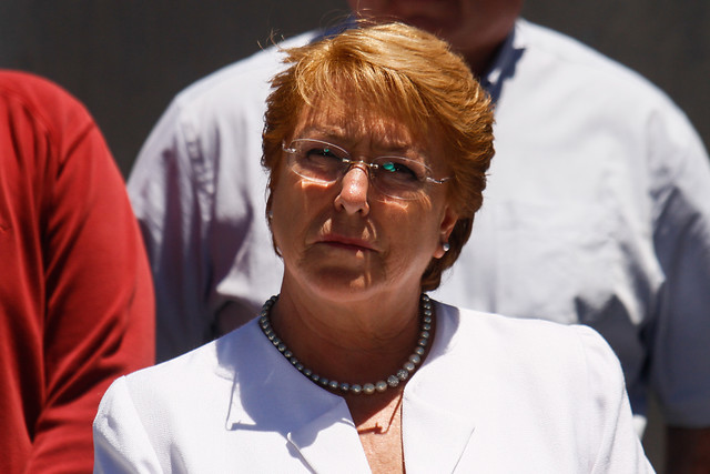 Bachelet rechaza atentado contra presidente de Codelo: «Toda mi solidaridad con Óscar Landerretche y su esposa Patricia Medrano» Bachelet rechaza atentado contra presidente de Codelo: