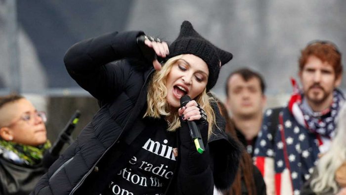 Madonna admite su deseo de hacer volar la Casa Blanca en “Marcha de las Mujeres” contra Trump Madonna admite su deseo de hacer volar la Casa Blanca en “Marcha de las Mujeres” contra Trump
