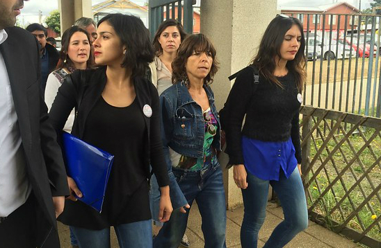 Camila Vallejo y Karol Cariola visitan a Machi Linconao en Hospital Intercultural de Nueva Imperial Camila Vallejo y Karol Cariola visitan a Machi Linconao en Hospital Intercultural de Nueva Imperial