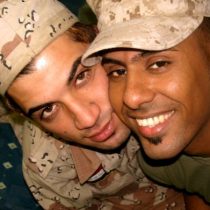 Los soldados que se enamoraron en plena guerra en Irak y tuvieron que atravesar medio mundo para poder estar juntos