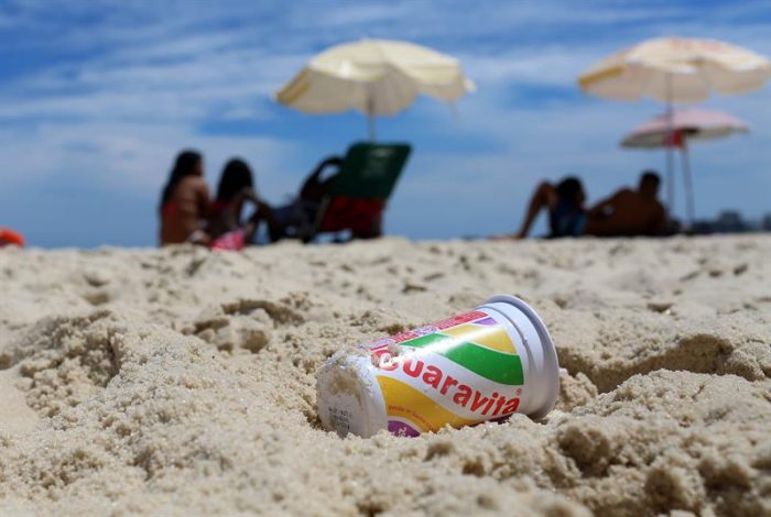 La contaminación acaba con las playas paradisíacas de Brasil