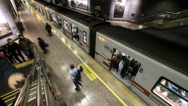Transantiago no es el mejor del mundo, pero tampoco el peor: saca la puntuación más elevada en América Latina Transantiago no es el mejor del mundo, pero tampoco el peor: saca la puntuación más elevada en América Latina