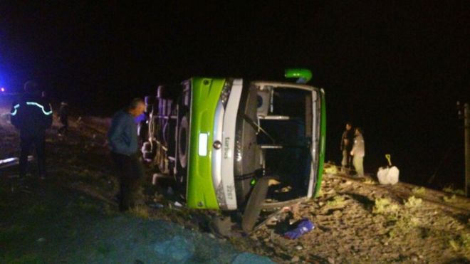 Tragedia en Los Andes: al menos 15 muertos y varios heridos por accidente de un bus que viajaba de Argentina a Chile Tragedia en Los Andes: al menos 15 muertos y varios heridos por accidente de un bus que viajaba de Argentina a Chile