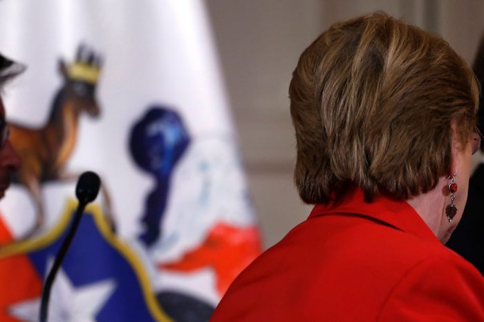 Incluso entre sus adherentes: un 80% cree que Bachelet ha hecho un mal gobierno según encuesta Cadem Incluso entre sus adherentes: un 80% cree que Bachelet ha hecho un mal gobierno según encuesta Cadem