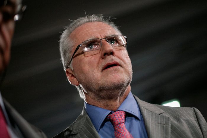Jefe de gabinete de ex ministro Pacheco emitió boletas para AyN, firma de Martelli que recaudó para campaña de Bachelet Jefe de gabinete de ex ministro Pacheco emitió boletas para AyN, firma de Martelli que recaudó para campaña de Bachelet