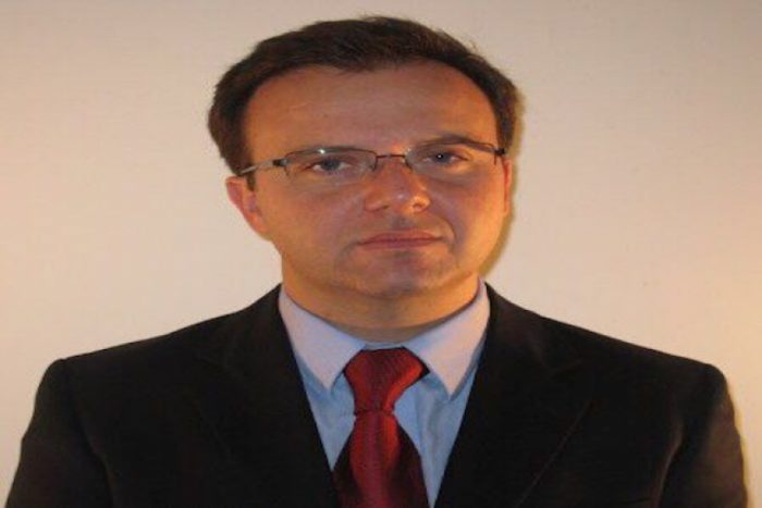Nicolás Lustig, el cerebro tras la estrategia judicial de Minera Escondida para sortear lo que podría ser una muy costosa huelga Nicolás Lustig, el cerebro tras la estrategia judicial de Minera Escondida para sortear lo que podría ser una muy costosa huelga