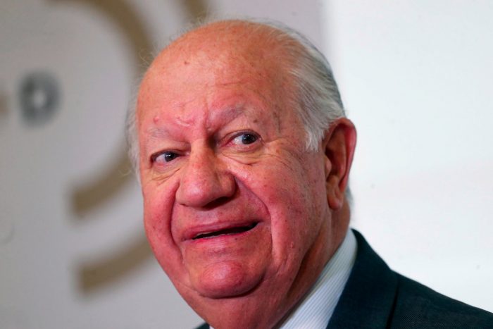 Ex Presidente Lagos se recupera favorablemente de caída y es dado de alta Ex Presidente Lagos se recupera favorablemente de caída y es dado de alta