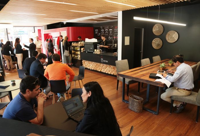Santander sigue profundizando su revolución de la banca: inauguró nuevo Work Café en Viña del Mar Santander sigue profundizando su revolución de la banca: inauguró nuevo Work Café en Viña del Mar