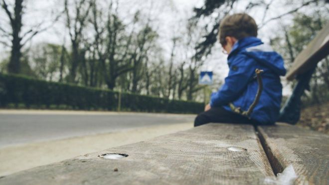 Cuáles son las (no tan obvias) señales que pueden revelar que un niño es víctima de abuso Cuáles son las (no tan obvias) señales que pueden revelar que un niño es víctima de abuso