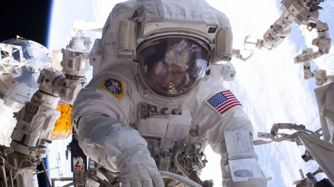 Las verdaderas razones por las que los astronautas no pueden beber alcohol en el espacio Las verdaderas razones por las que los astronautas no pueden beber alcohol en el espacio