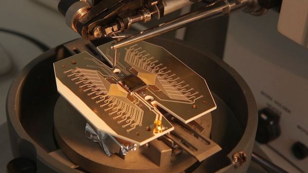 La computadora cuántica, el «santo grial» de la informática, está a un paso de ser construida La computadora cuántica, el «santo grial» de la informática, está a un paso de ser construida