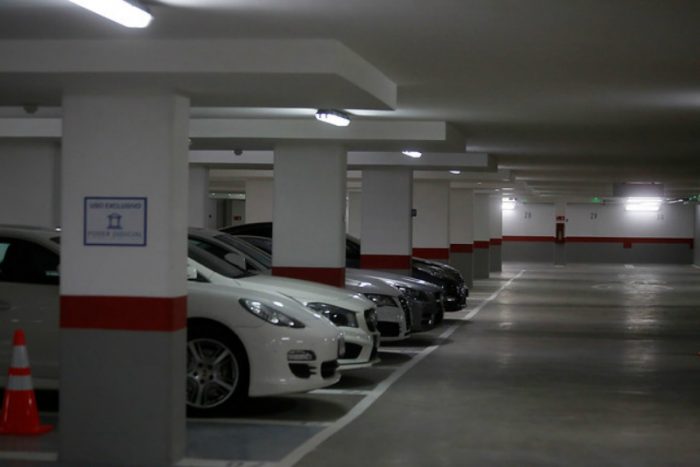 Comisión de Economía del Senado reactiva discusión de proyecto para regular cobros en estacionamientos Comisión de Economía del Senado reactiva discusión de proyecto para regular cobros en estacionamientos