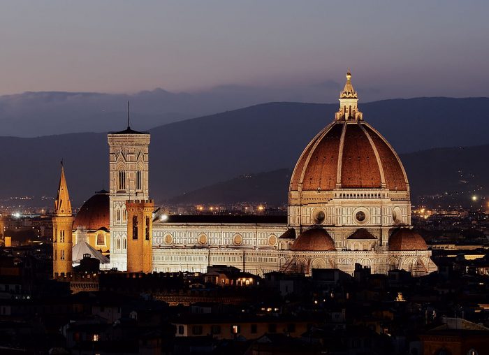 La catedral de Florencia combate los rayados con grafitis virtuales